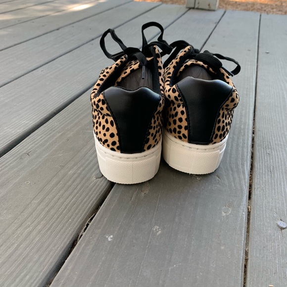 Cheetah Sneakers - Picture 4 of 4